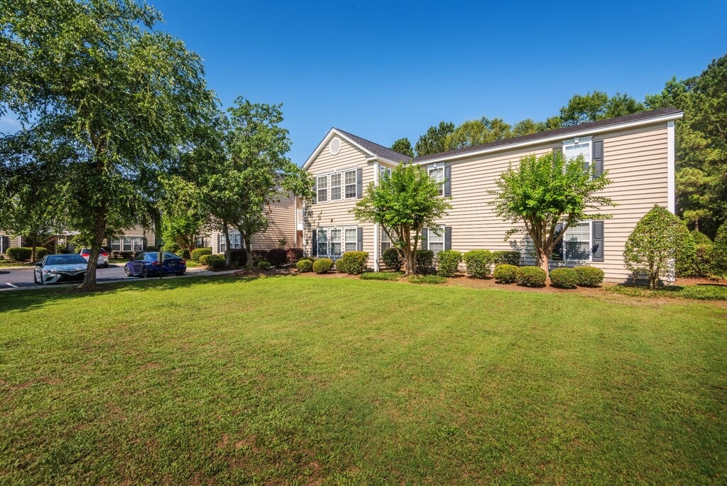 Basswood Apartment Homes Florence, SC Apartments