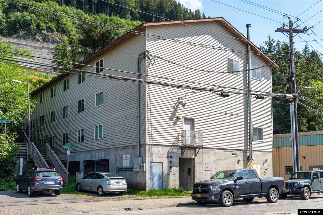 1645-1650 Tongass Ave in Ketchikan, AK - Building Photo