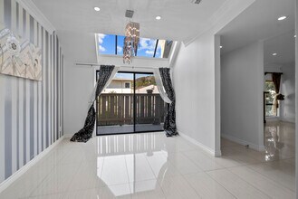 1734 N Verdugo Rd, Unit 7 in Glendale, CA - Foto de edificio - Building Photo
