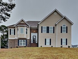 92 Pulaski Ave in Hampton, GA - Building Photo