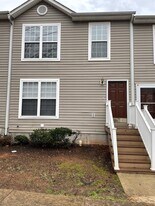 115 Hartford Ct in Charlottesville, VA - Building Photo