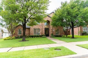 10451 Enchanted Meadow Dr in Frisco, TX - Building Photo