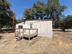 511 Harmons Way in San Marcos, TX - Building Photo - Building Photo