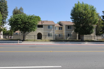 Meadowview Apartments II in Perris, CA - Building Photo - Building Photo