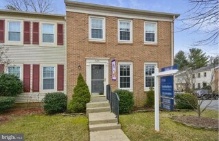5721 Edgewater Oak Ct, Unit In-Law Suite in Burke, VA - Building Photo
