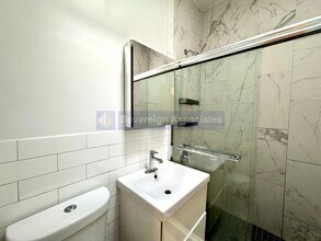 156 E 85th St in New York, NY - Foto de edificio - Building Photo