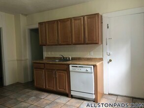 8 Barrows St in Boston, MA - Building Photo - Building Photo