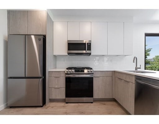 76 Calumet St, Unit 2 in Boston, MA - Foto de edificio - Building Photo