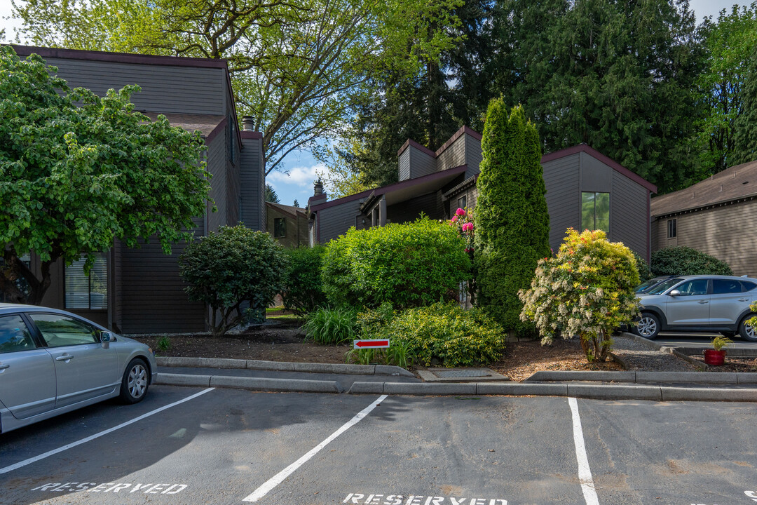 Cedar Mills in Kirkland, WA - Building Photo