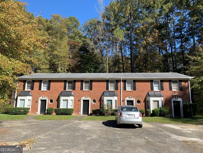 property at 1107 Booth Ct SW