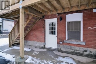 195 Balmoral Ave N in Hamilton, ON - Building Photo - Building Photo