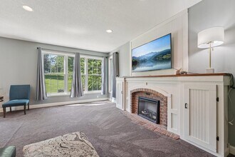 1477X Langdon Pl in Eden Prairie, MN - Building Photo - Building Photo