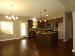 70 Southwind Dr in Oakland, TN - Building Photo - Building Photo