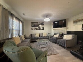 2012 Springside Ct in Virginia Beach, VA - Building Photo - Building Photo