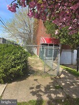 4729 Melon St in Philadelphia, PA - Building Photo