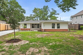 312 W 31st St in Houston, TX - Foto de edificio - Building Photo