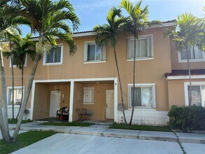 17432 SW 140th Ct in Miami, FL - Building Photo - Building Photo