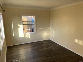 1102 N Alma Ave, Unit 1 in Los Angeles, CA - Building Photo - Building Photo