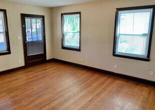1932 Pullman Ct in Jacksonville, FL - Building Photo - Building Photo