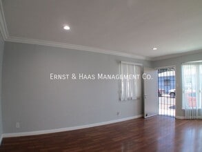 5119 Elm Ave in Long Beach, CA - Building Photo - Building Photo