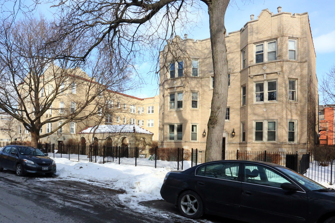 Archive: Wolcott Terrace - 5017 N Wolcott Ave in Chicago, IL - Building Photo