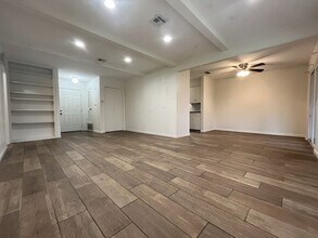 4801 West Gate Blvd in Austin, TX - Building Photo - Building Photo