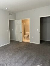 145 Conover Terrace in Lebanon, NJ - Building Photo - Building Photo