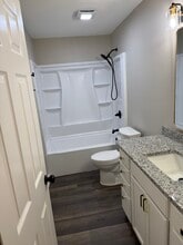 7204 S Northshore Dr in Knoxville, TN - Building Photo - Building Photo