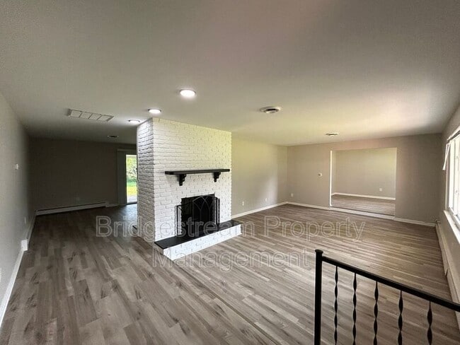 3920 Barrymore Ln in Dayton, OH - Building Photo - Building Photo