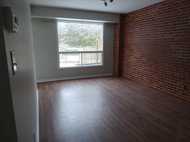 899 Muirfield Crescent in Kingston, ON - Building Photo - Building Photo