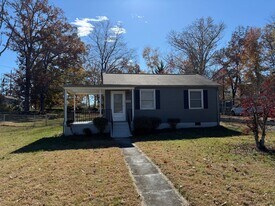 75 34th St Ct NW in Hickory, NC - Building Photo