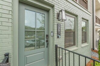1391 Cozy Ct. SE in Atlanta, GA - Foto de edificio - Building Photo