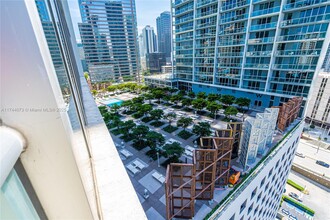 475 Brickell Ave in Miami, FL - Building Photo - Building Photo