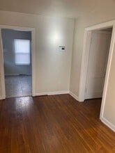 7613 Van Buren Ave in Hammond, IN - Building Photo - Building Photo