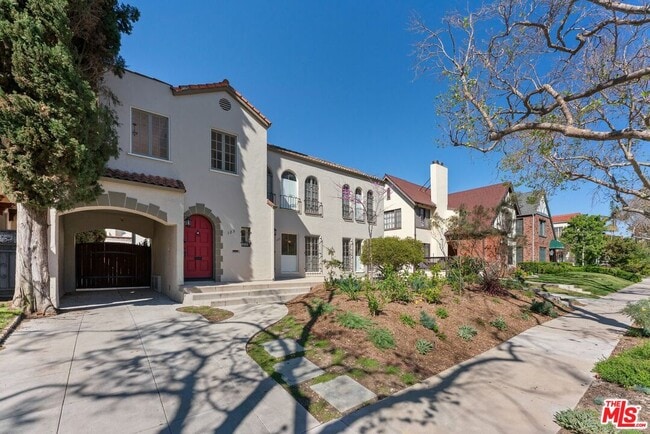 123 N Orange Dr in Los Angeles, CA - Building Photo - Building Photo