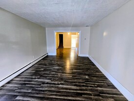 6111 Old Bethlehem Pike in Center Valley, PA - Building Photo