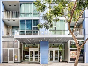 350 Eleventh Ave in San Diego, CA - Building Photo - Building Photo