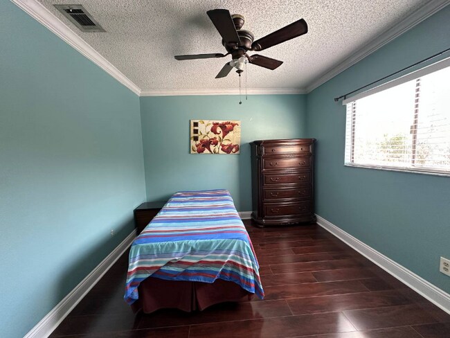 106 Coralwood Cir in Kissimmee, FL - Foto de edificio - Building Photo