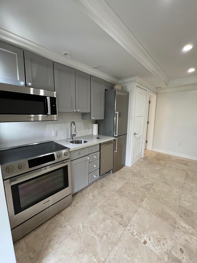 252 Oleander Ave in Palm Beach, FL - Building Photo - Building Photo