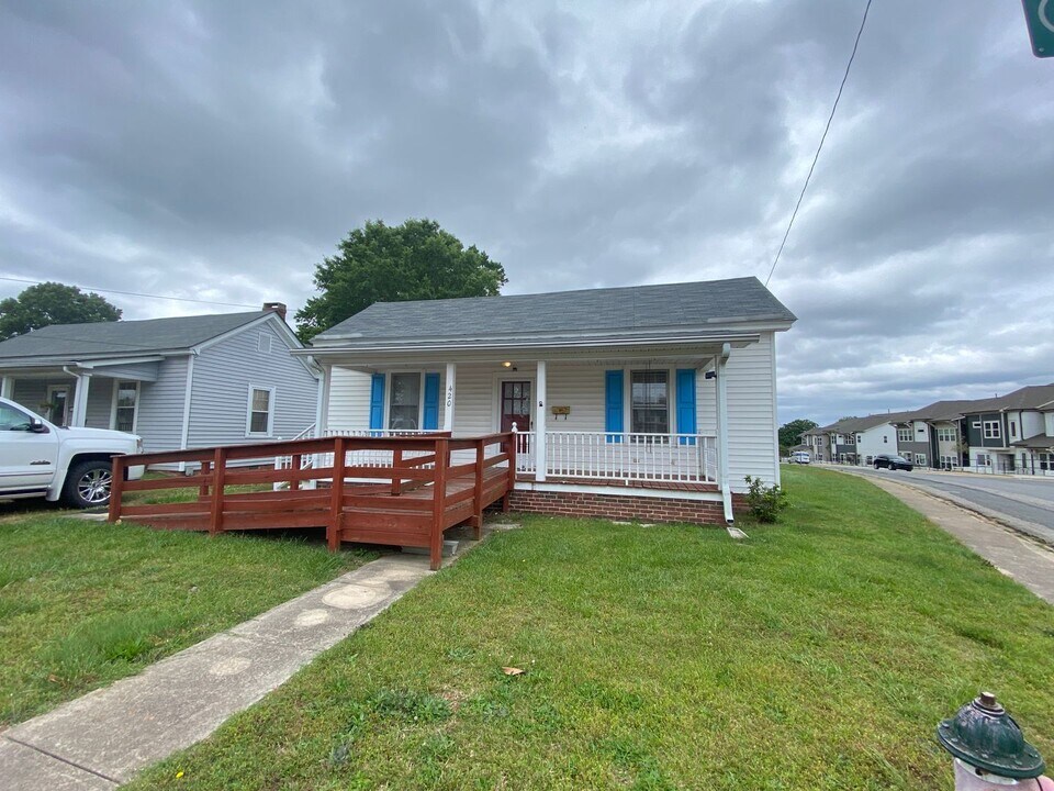 420 West Ave in Kannapolis, NC - Building Photo