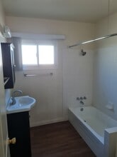 638 Montana St, Unit A in Monrovia, CA - Building Photo - Building Photo