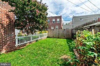 2627 E Thompson St in Philadelphia, PA - Building Photo - Building Photo