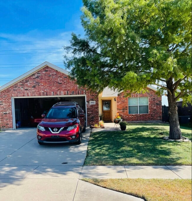 property at 9952 Sparrow Hawk Ln