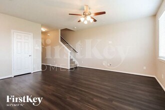 9822 Copper Ranch Trail in Richmond, TX - Foto de edificio - Building Photo