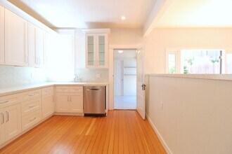 4431 24th St in San Francisco, CA - Building Photo - Building Photo