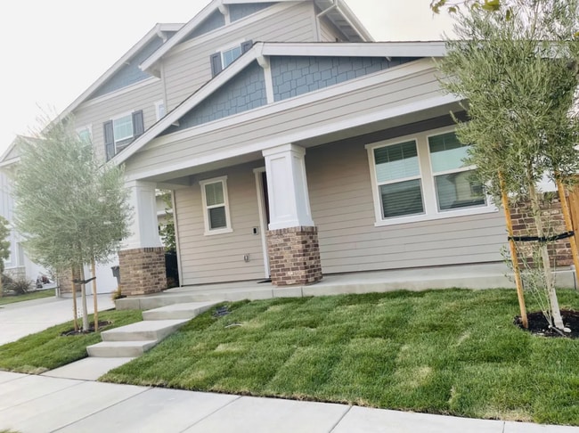 property at 2505 Luna Ave