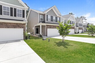 394 Eagle Feather Loop in Columbia, SC - Building Photo - Building Photo
