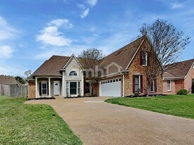 9270 Chimneyrock Blvd in Cordova, TN - Building Photo
