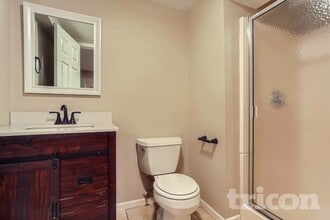 2833 Louisiana Ave S in Minneapolis, MN - Foto de edificio - Building Photo