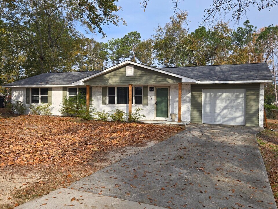 3327 Cockatoo Rd in Augusta, GA - Building Photo